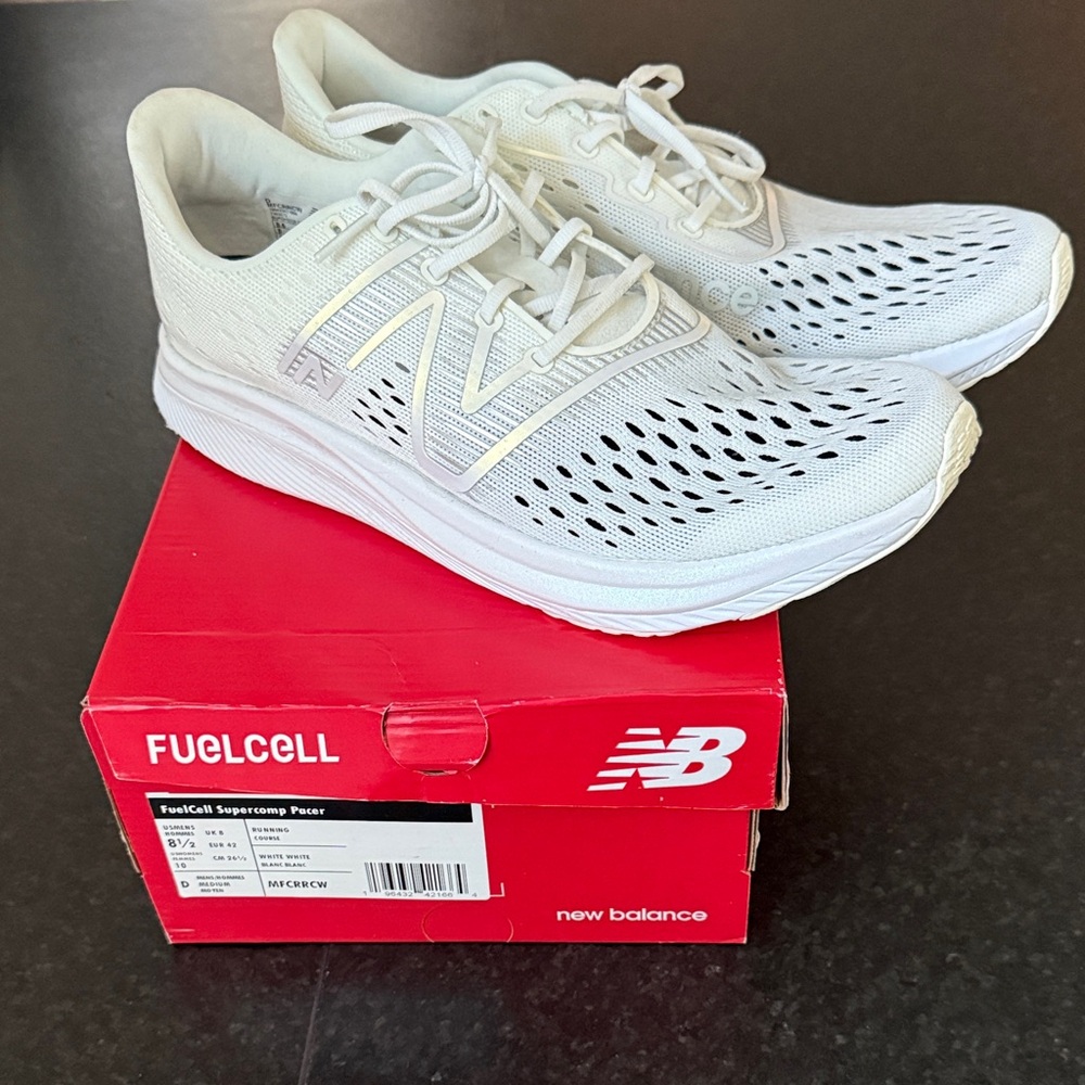 New Balance FuelCell Supercomp Pacer
